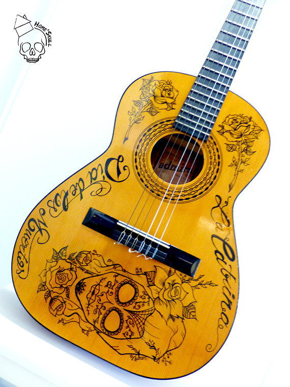 guitare-customisee-home-skull